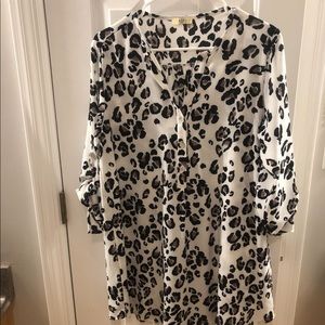 Super cute tunic small NWOT